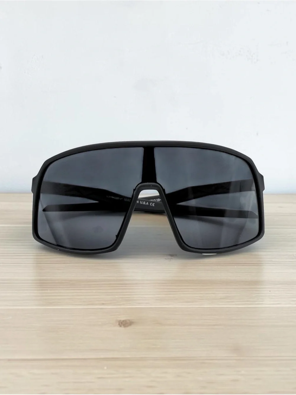 Oakley Sutro Lite Sweep Sunglasses Matte Black Prizm Black Shield w/ Cases